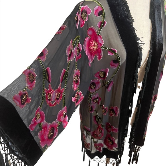 Aris A Cherry Blossom Silk Velvet Burnout w/Tassel Short Kimono O/S. (M/… - Picture 4 of 12